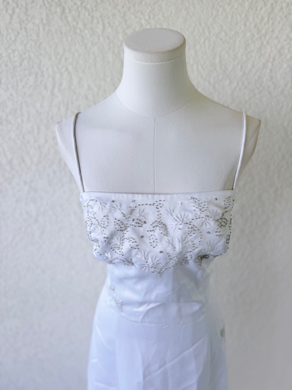Dress - Picture 5 of 5